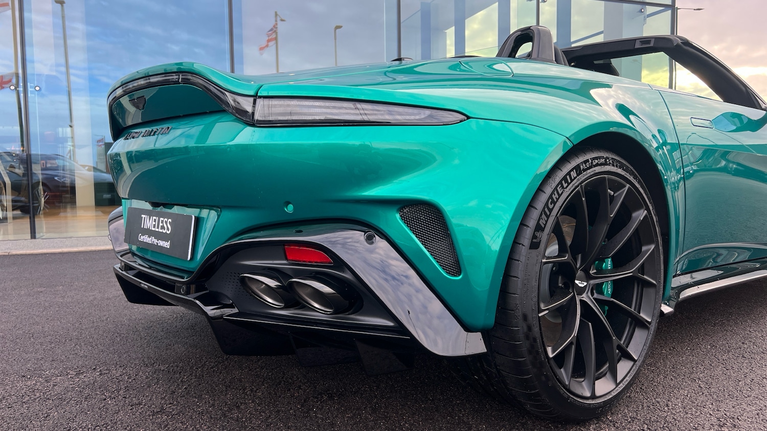 Used Aston Martin Vantage for sale - 76864137: Photo 16