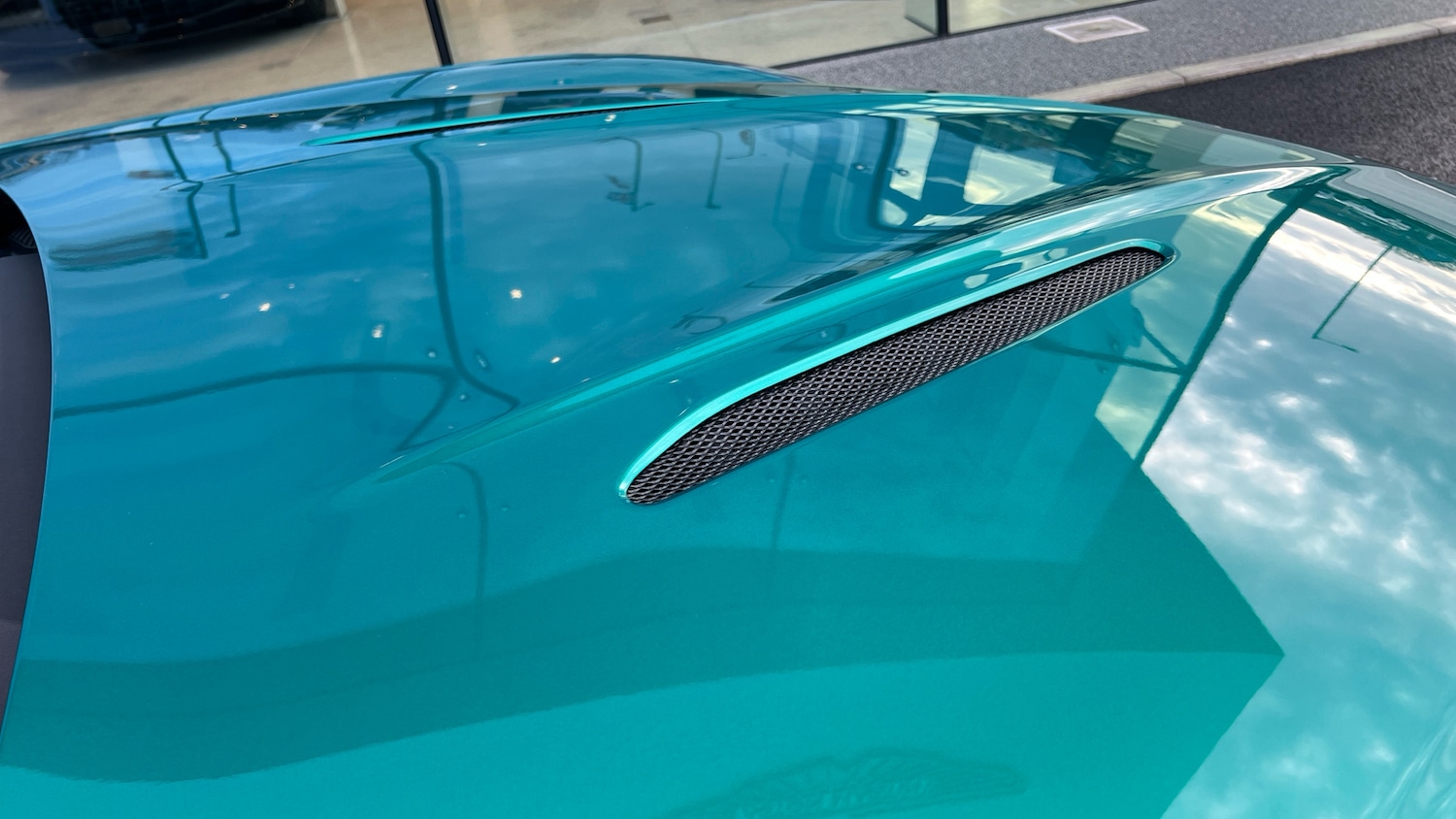 Used Aston Martin Vantage for sale - 76864137: Photo 19