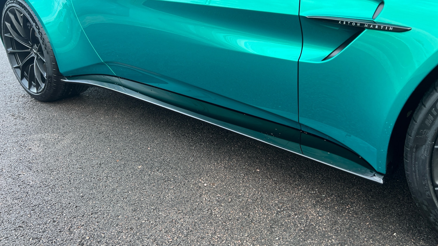 Used Aston Martin Vantage for sale - 76864137: Photo 21