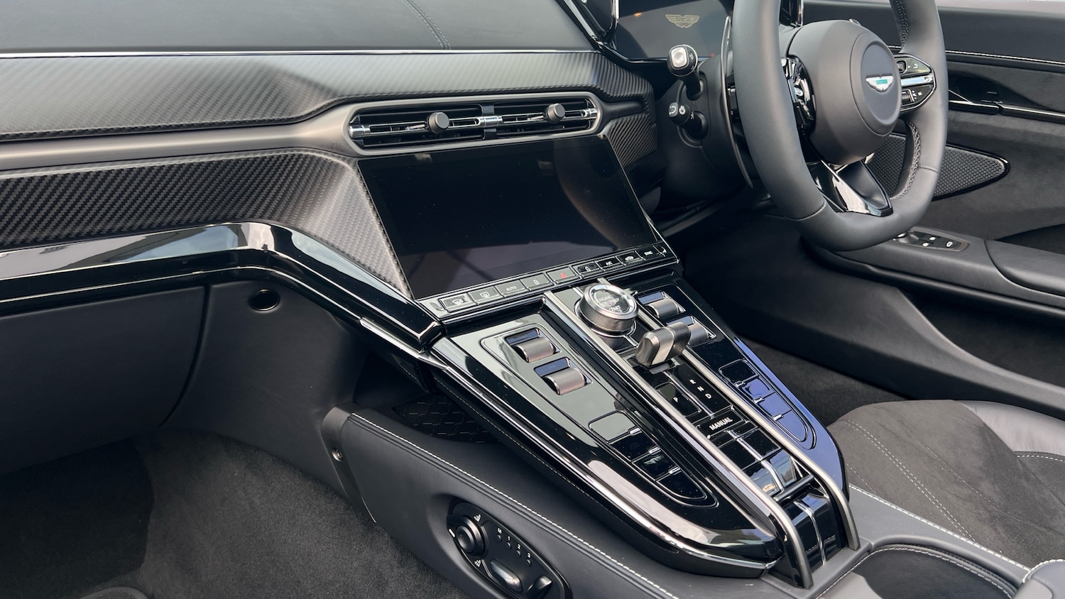 Used Aston Martin Vantage for sale - 76864137: Photo 24