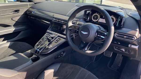 Used Aston Martin Vantage 2025 for sale - 75731396: Photo 3
