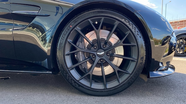 Used Aston Martin Vantage 2025 for sale - 75731396: Photo 4