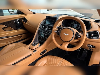 Used Aston Martin DB11 2017 for sale - 78479936: Photo