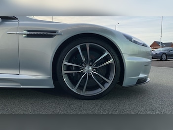 Used Aston Martin DBS 2010 for sale - 75151735: Photo