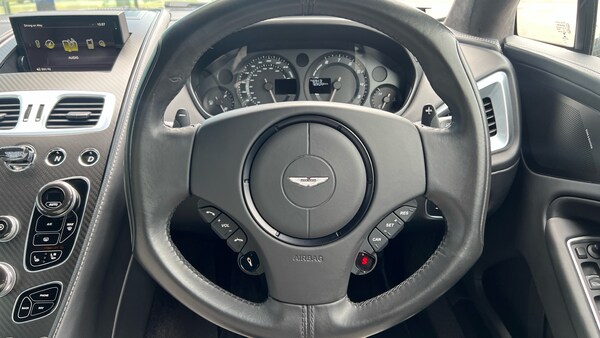 Used Aston Martin Vanquish 2013 for sale - 76030182: Photo 10