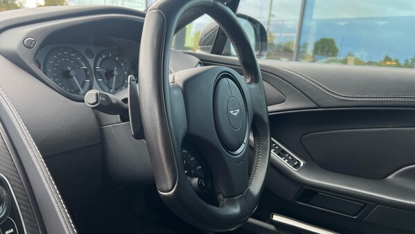Used Aston Martin Vanquish 2013 for sale - 76030182: Photo 25