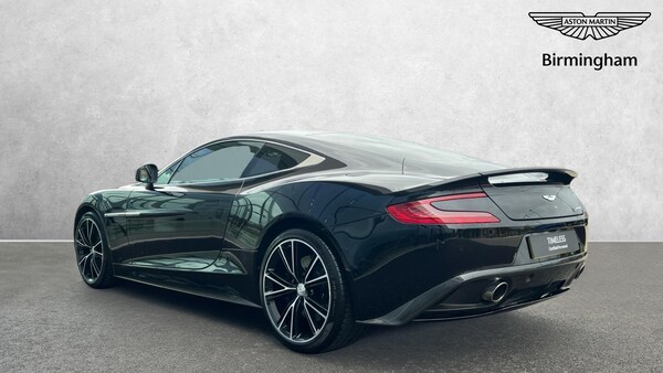 Used Aston Martin Vanquish 2013 for sale - 76030182: Photo 2