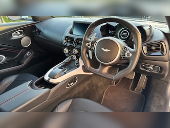Used Aston Martin Vantage 2019 for sale - 79495120: Photo