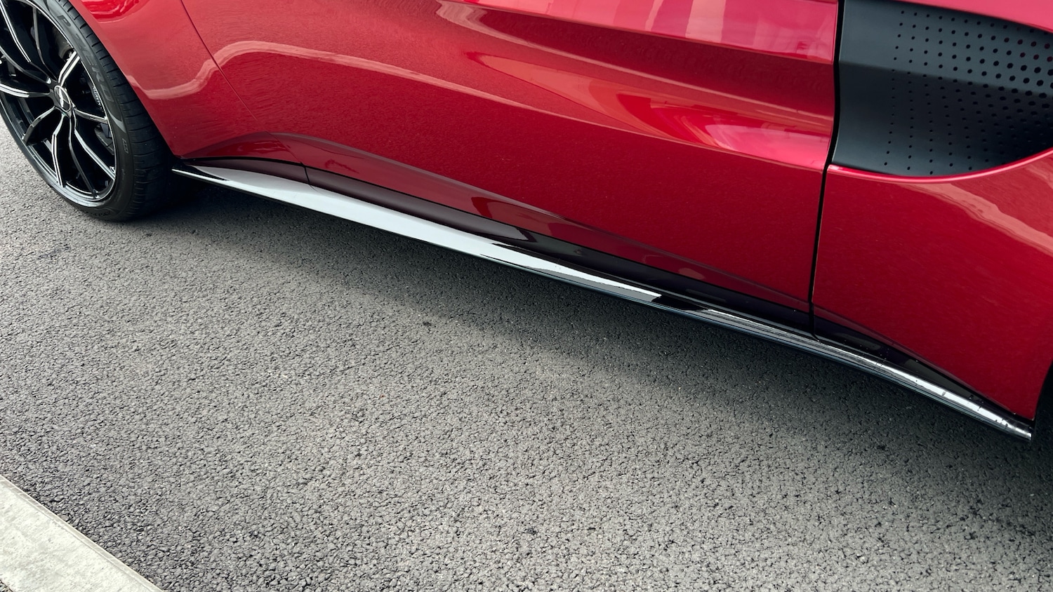 Used Aston Martin Vantage 2019 for sale - 76455003: Photo 19