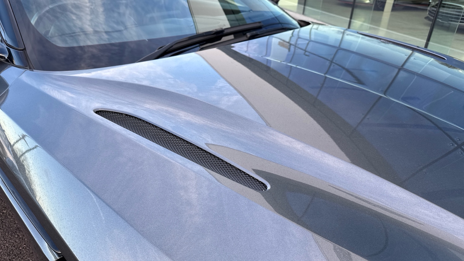 Used Aston Martin DB11 2021 for sale - 78070222: Photo 15