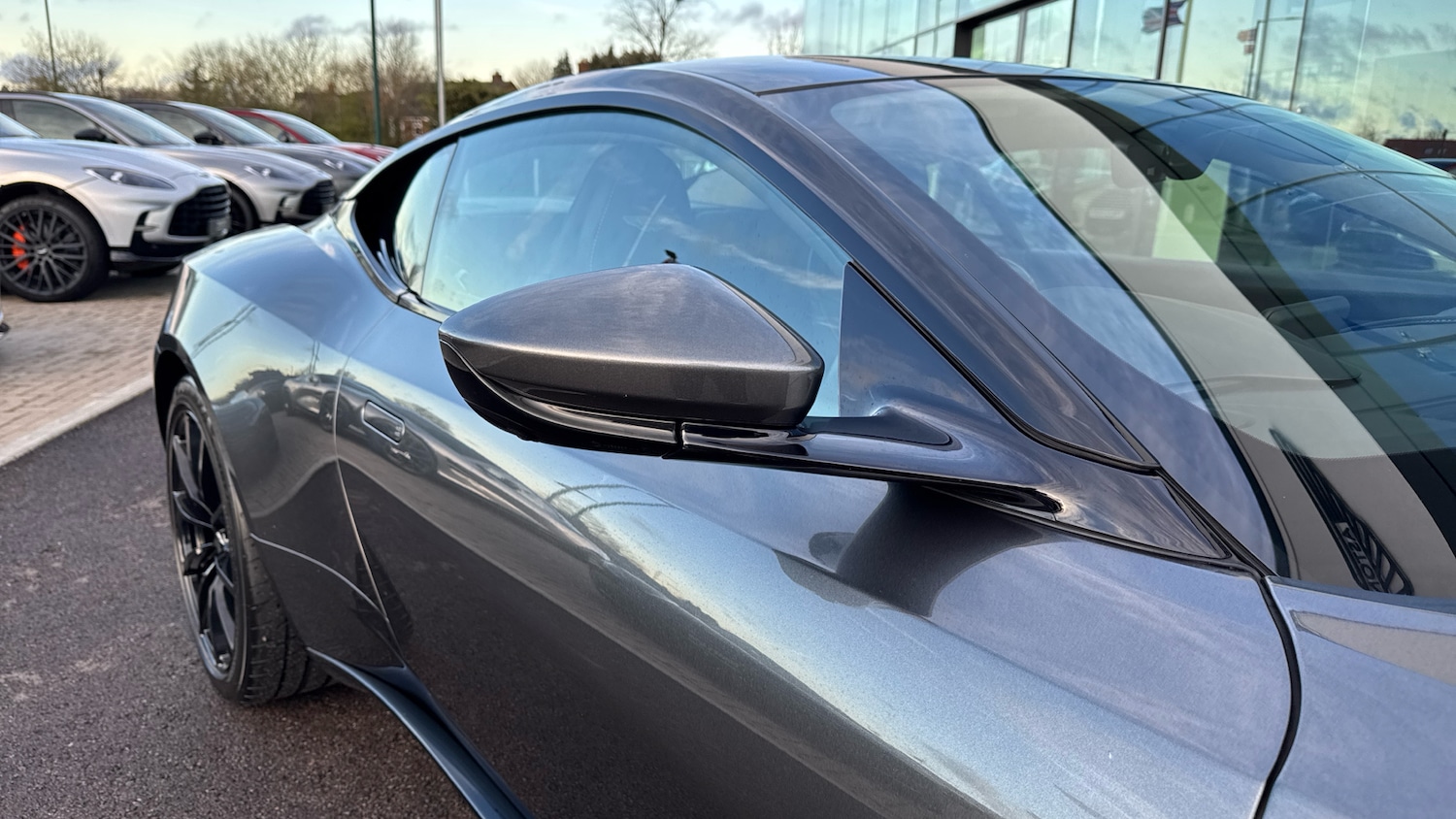 Used Aston Martin DB11 2021 for sale - 78070222: Photo 16