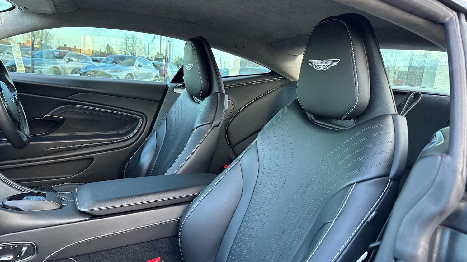 Used Aston Martin DB11 2021 for sale - 78070222: Photo 22