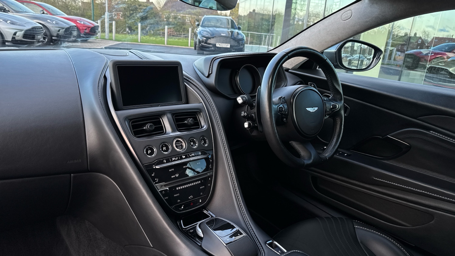 Used Aston Martin DB11 2021 for sale - 78070222: Photo 24