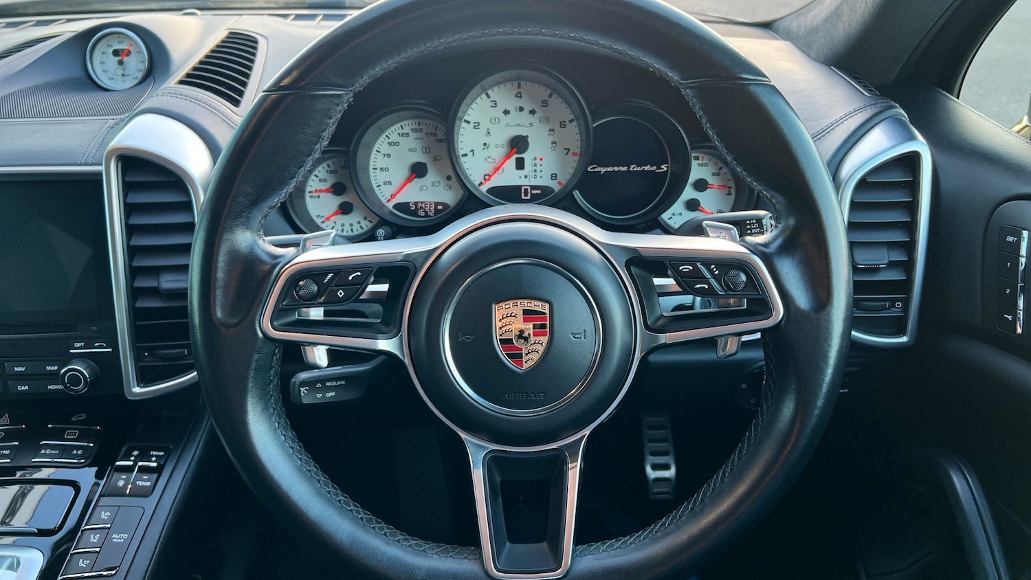 Used Porsche Cayenne for sale - 76687015: Photo 11