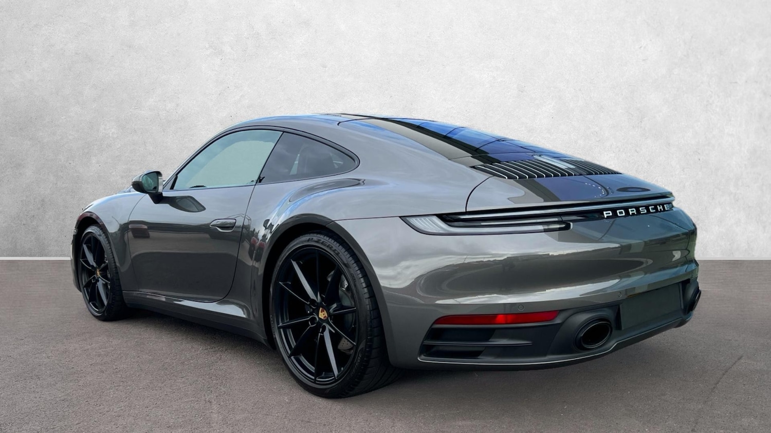 Used Porsche 911 2024 for sale - 76134410: Photo 2