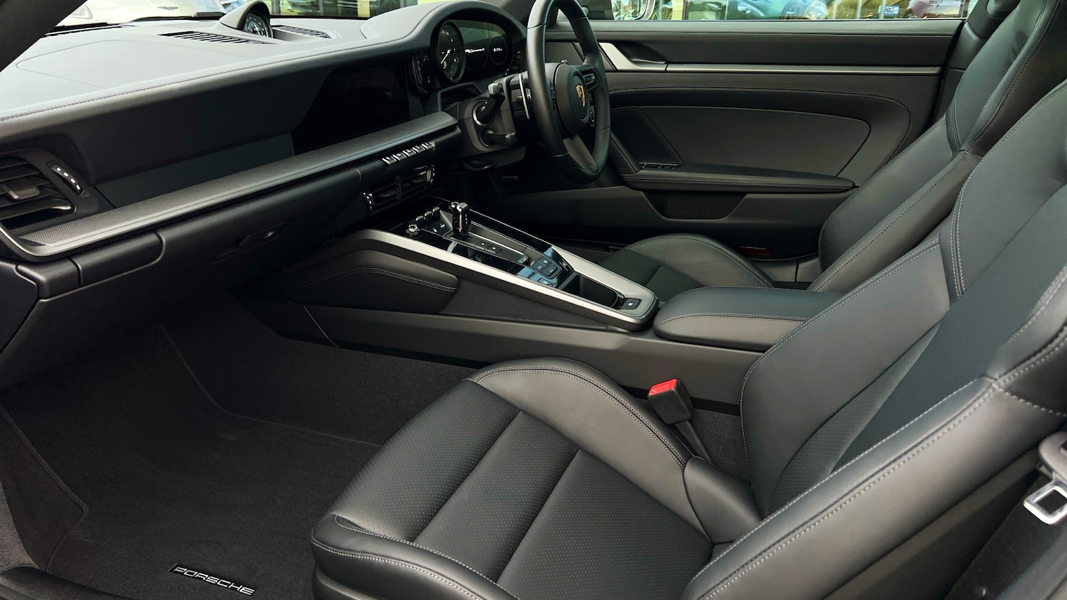 Used Porsche 911 2024 for sale - 76134410: Photo 22