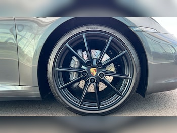 Used Porsche 911 2024 for sale - 76134410: Photo 4