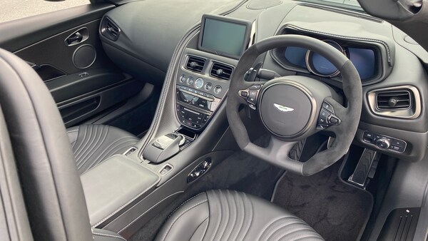 Used Aston Martin DB11 2021 for sale - 76134412: Photo 3