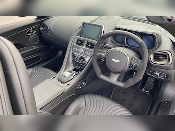 Used Aston Martin DB11 2021 for sale - 76134412: Photo 3