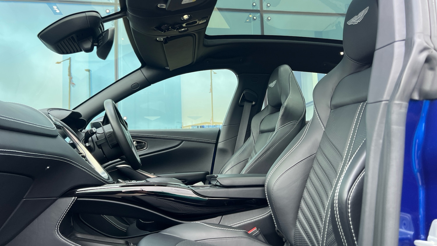 Used Aston Martin DBX 2023 for sale - 77357079: Photo 23