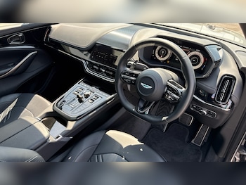Used Aston Martin DBX 2025 for sale - 79048029: Photo