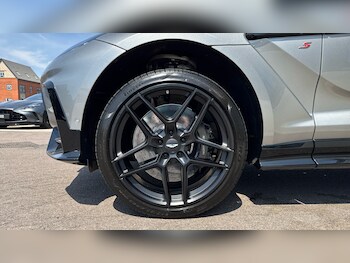 Used Aston Martin DBX 2025 for sale - 79048029: Photo
