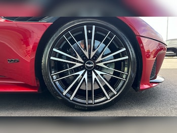Used Aston Martin DBS 2023 for sale - 76106956: Photo 4