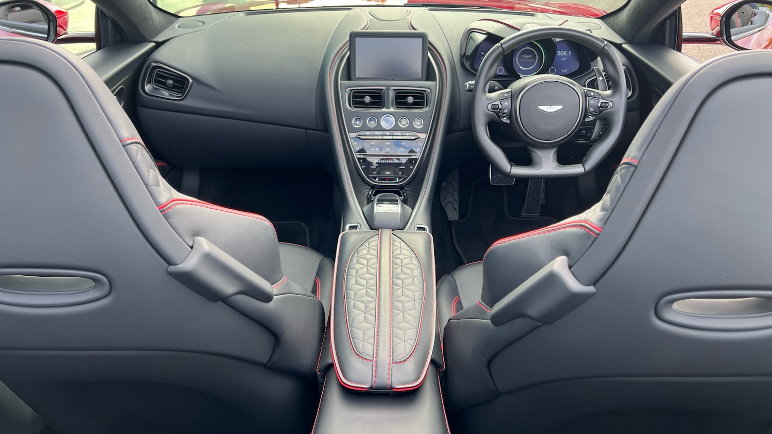 Used Aston Martin DBS 2023 for sale - 76106956: Photo 9