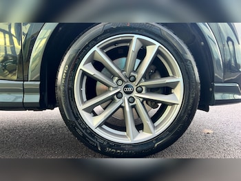 Used Audi Q3 2023 for sale - 76770145: Photo