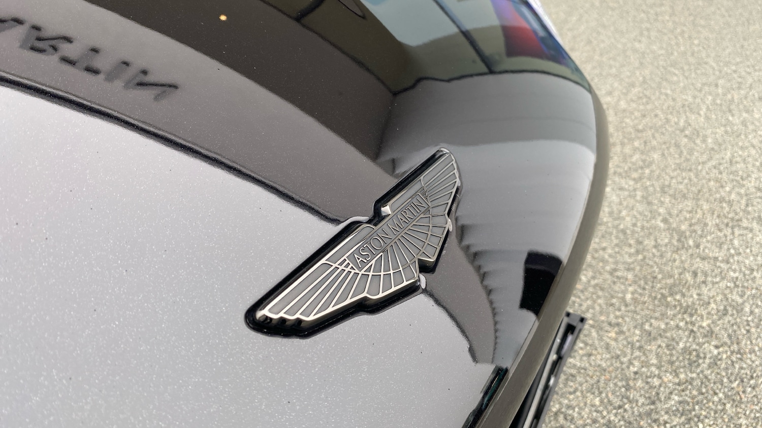 Used Aston Martin DBS 2021 for sale - 78045712: Photo 14