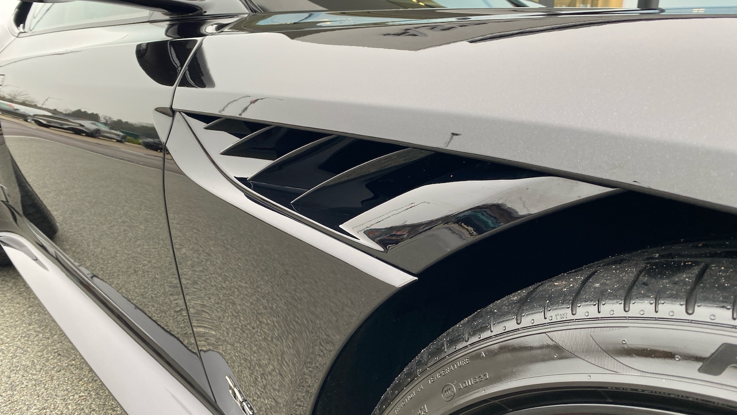 Used Aston Martin DBS 2021 for sale - 78045712: Photo 18