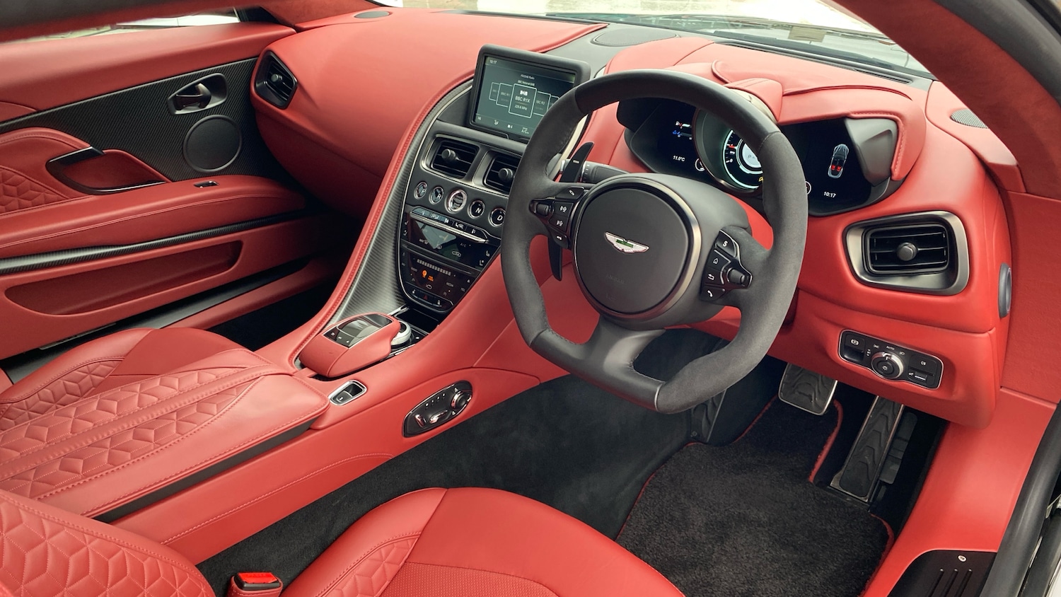 Used Aston Martin DBS 2021 for sale - 78045712: Photo 3