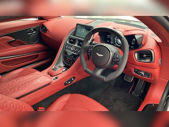 Used Aston Martin DBS 2021 for sale - 78045712: Photo