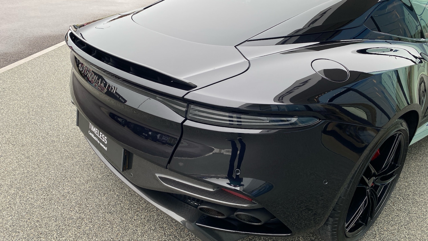 Used Aston Martin DBS 2021 for sale - 78045712: Photo 8