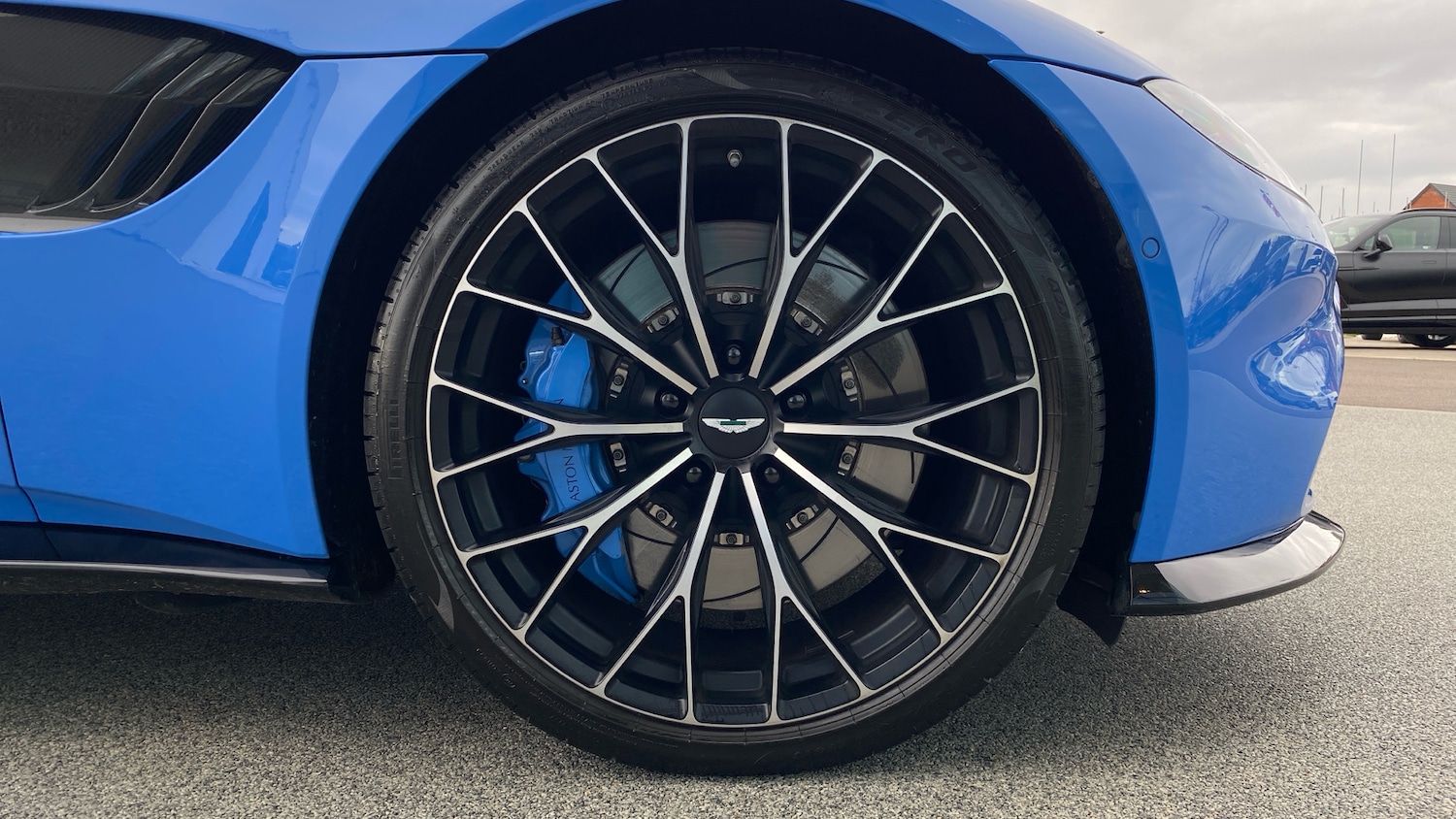 Used Aston Martin Vantage 2021 for sale - 76605488: Photo 4