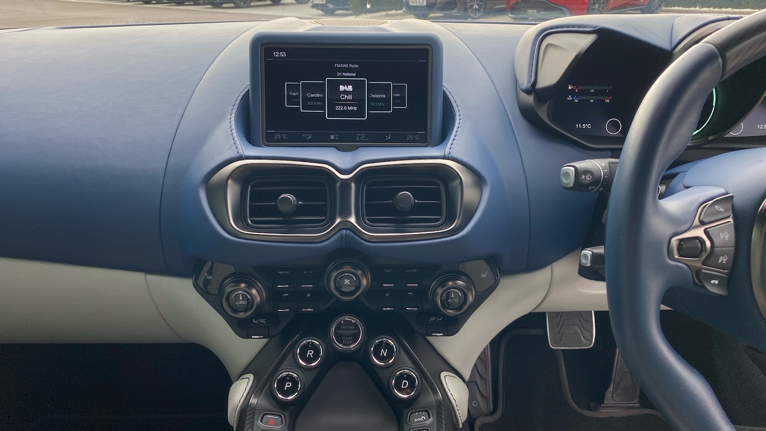 Used Aston Martin Vantage 2021 for sale - 76605488: Photo 9