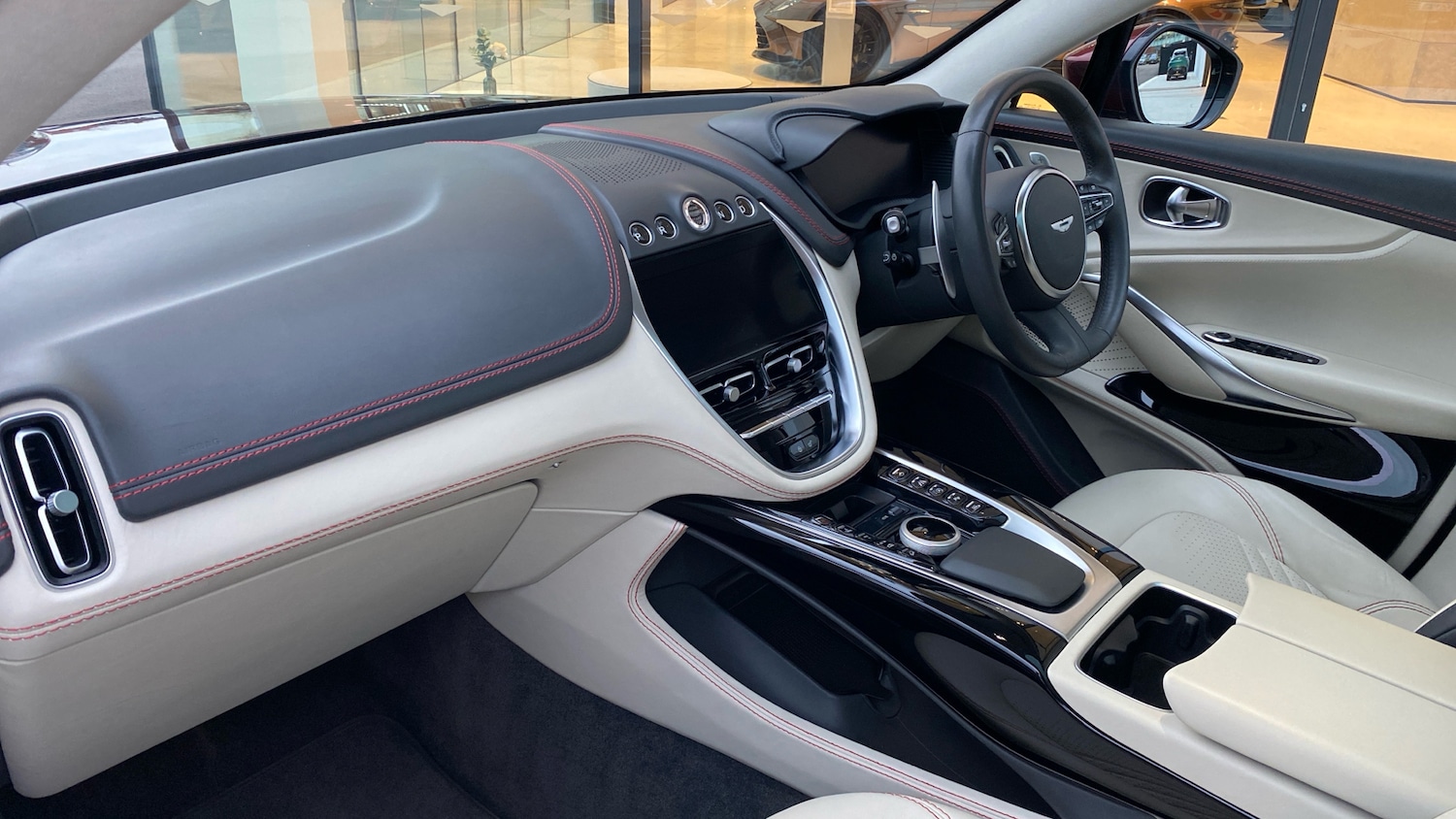 Used Aston Martin DBX 2022 for sale - 77721069: Photo 22