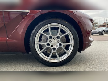 Used Aston Martin DBX 2022 for sale - 77721069: Photo