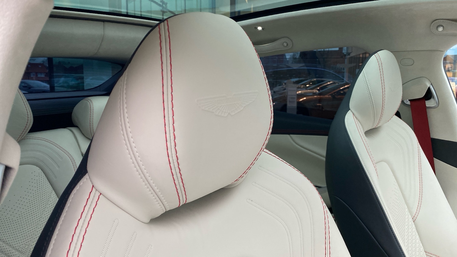 Used Aston Martin DBX 2022 for sale - 77721069: Photo 5