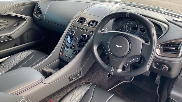 Used Aston Martin Vanquish 2018 for sale - 76040499: Photo 3