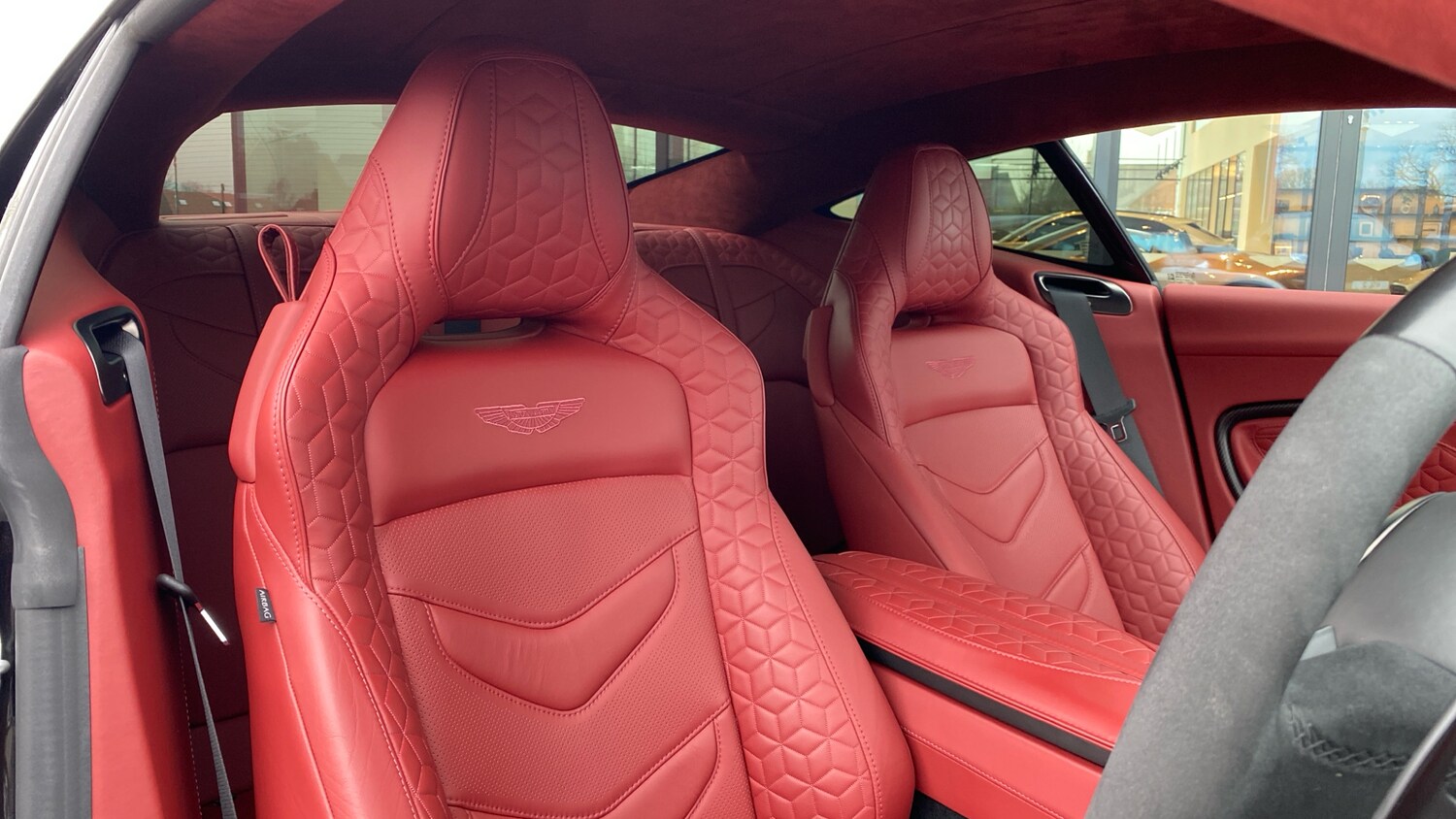 Used Aston Martin DBS 2021 for sale - 77357061: Photo 11