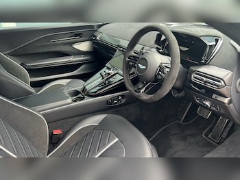 Used Aston Martin Vantage 2026 for sale - 78620700: Photo