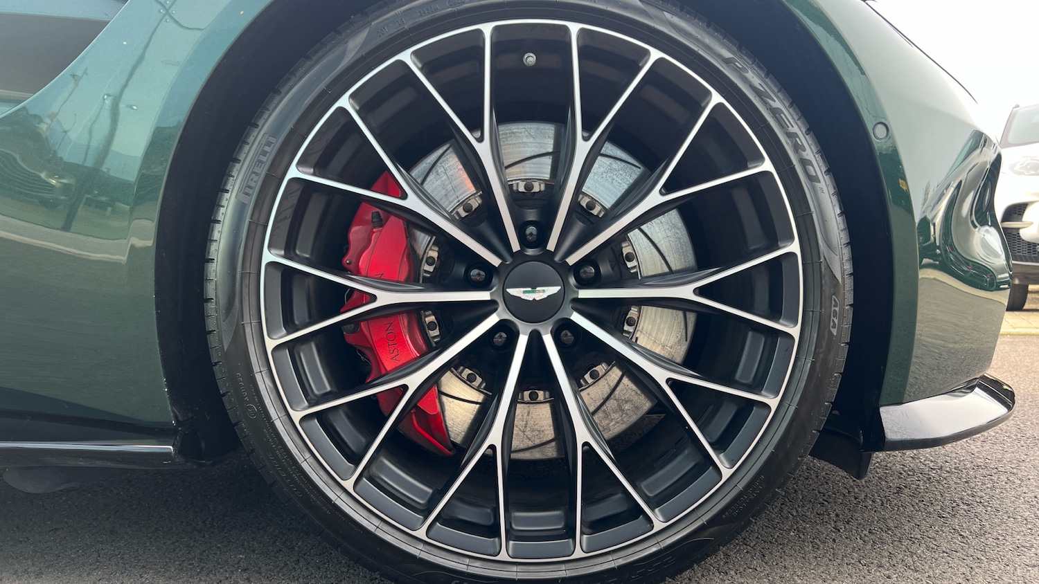 Used Aston Martin Vantage 2023 for sale - 78084277: Photo 4