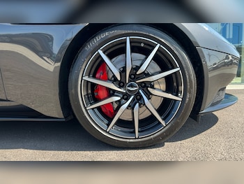 Used Aston Martin DB11 2017 for sale - 75349406: Photo