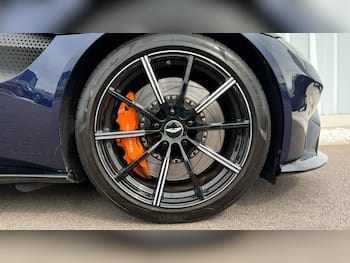 Used Aston Martin Vantage 2019 for sale - 79845820: Photo