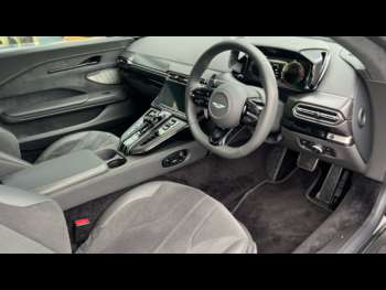 Used Aston Martin Vantage 2024 for sale - 73437985: Photo