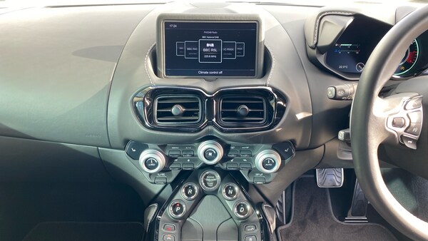 Used Aston Martin Vantage 2020 for sale - 75754406: Photo 9