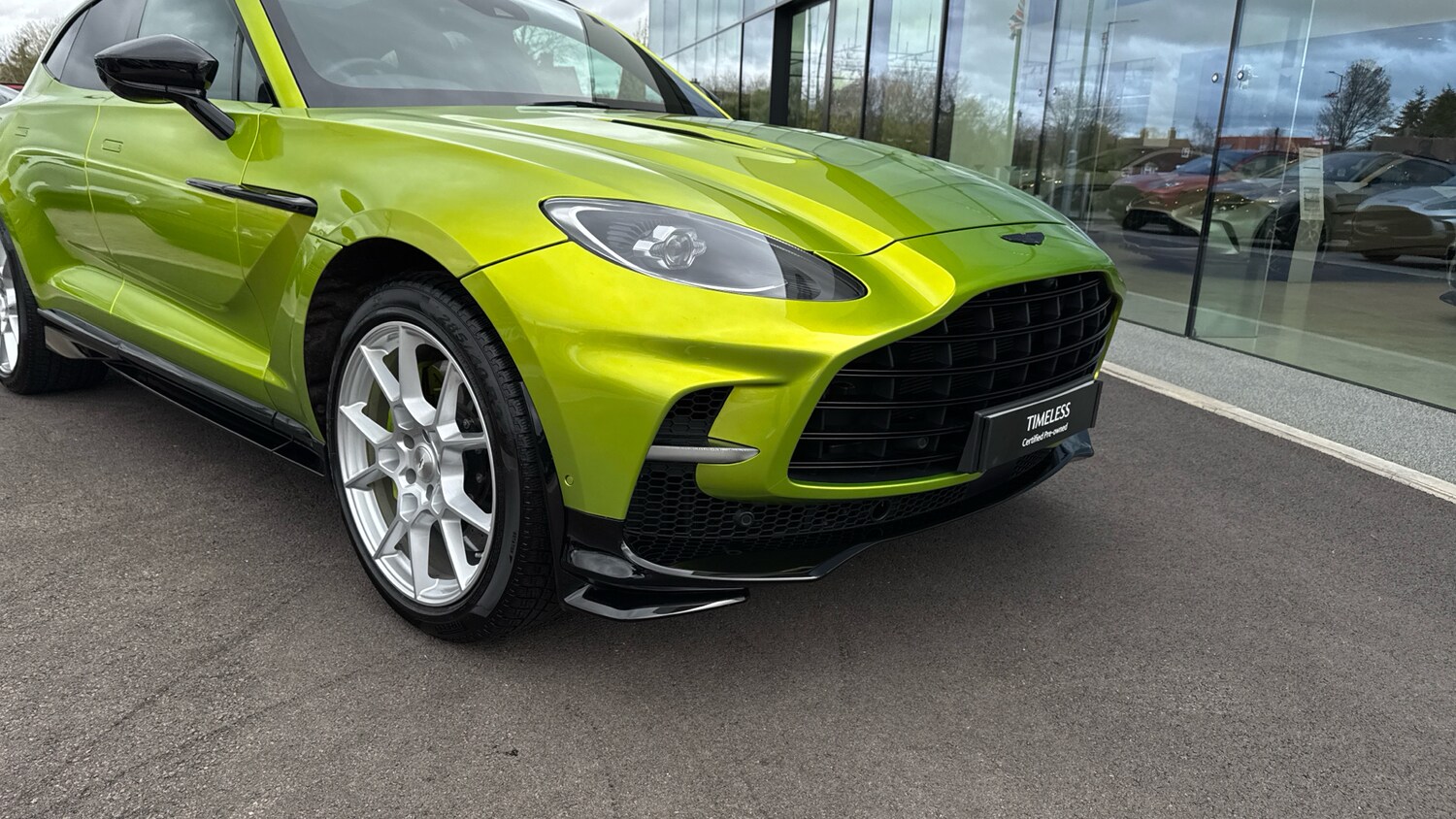 Used Aston Martin DBX 2023 for sale - 78070252: Photo 16