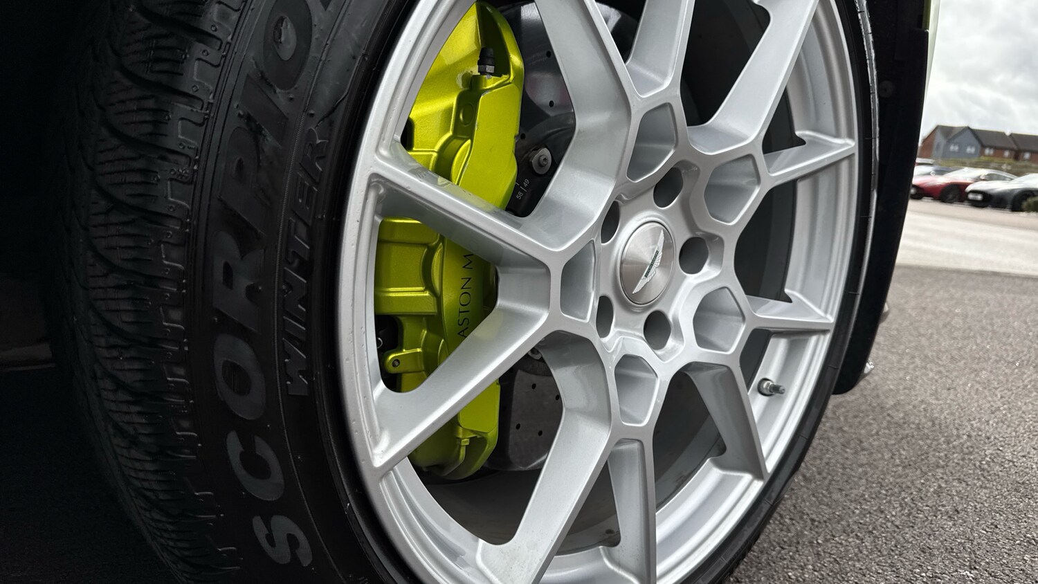 Used Aston Martin DBX 2023 for sale - 78070252: Photo 17