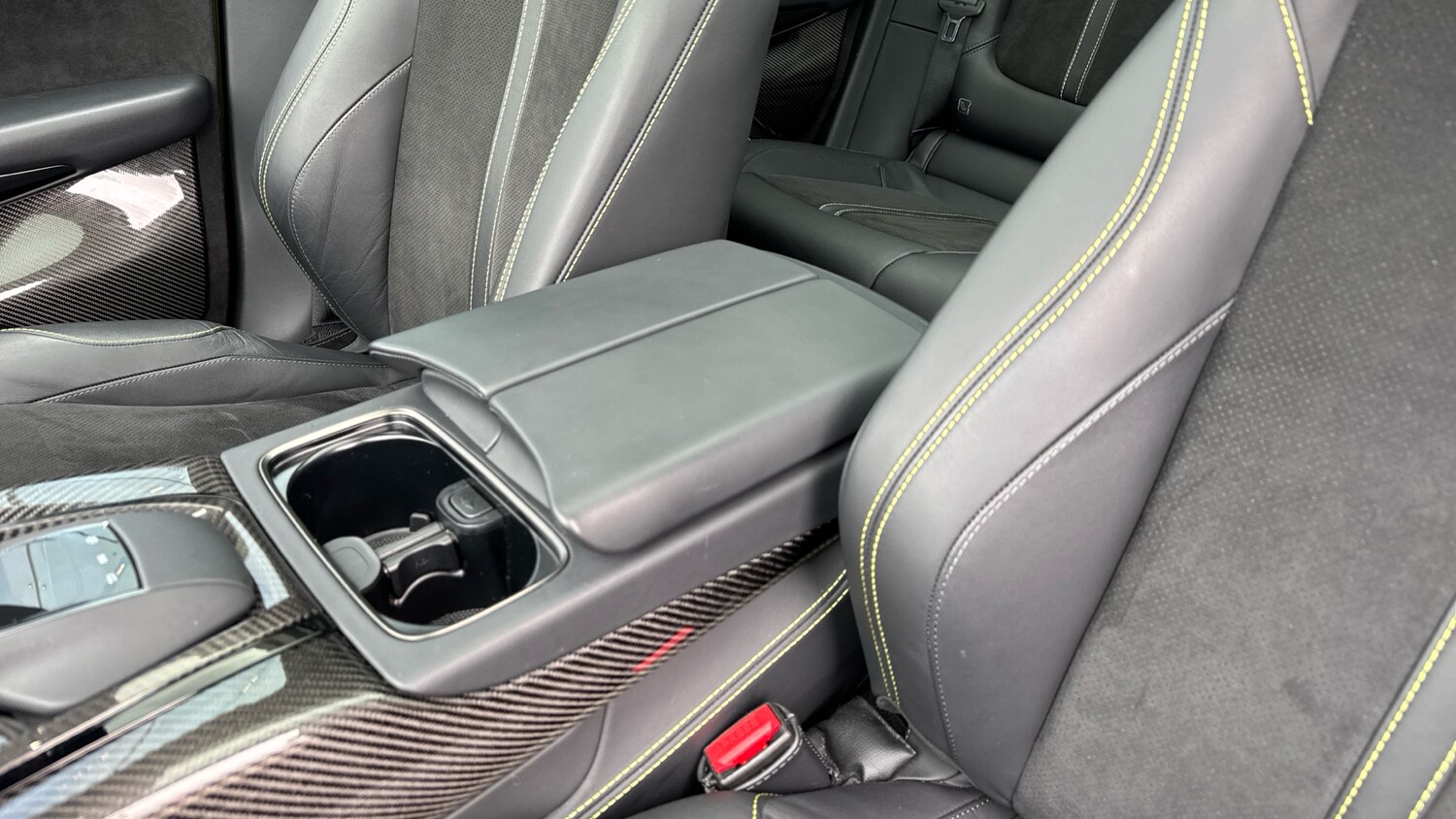 Used Aston Martin DBX 2023 for sale - 78070252: Photo 22